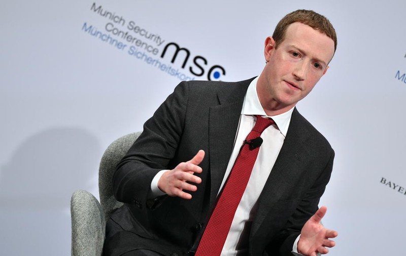 Schimbări pe termen lung la Facebook. Mark Zuckerberg: “Jumătate dintre angajaţi vor lucra de la distanţă până în 2030”