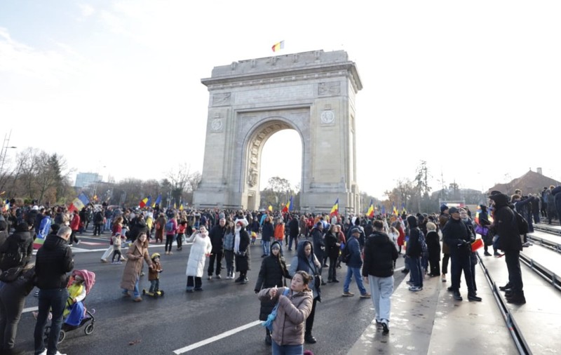 Marea majoritate a românilor se declară patrioți, dar termenul are sensuri diferite în funcție de partidele susținute