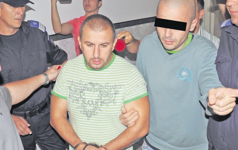 Înfundaţi de şase martori secreţi