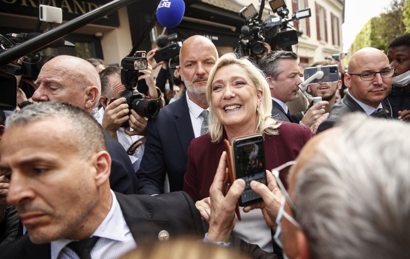 Alegeri Franța | Macron își schimbă strategia împotriva lui Le Pen: „Nu poți lupta cu extrema dreaptă dând lecții de morală alegătorilor săi”