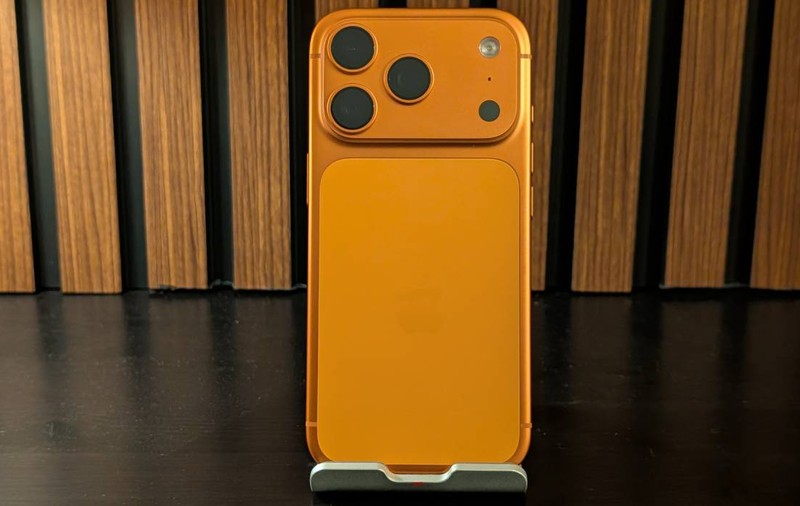 Review iPhone 17 Pro și veșnica întrebare: merită sau nu upgrade-ul?