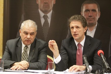 Gică Popescu s-a rupt de ”trădătorul” Anghel Iordănescu, cel cu care a mers în campaniei electorală din 2014