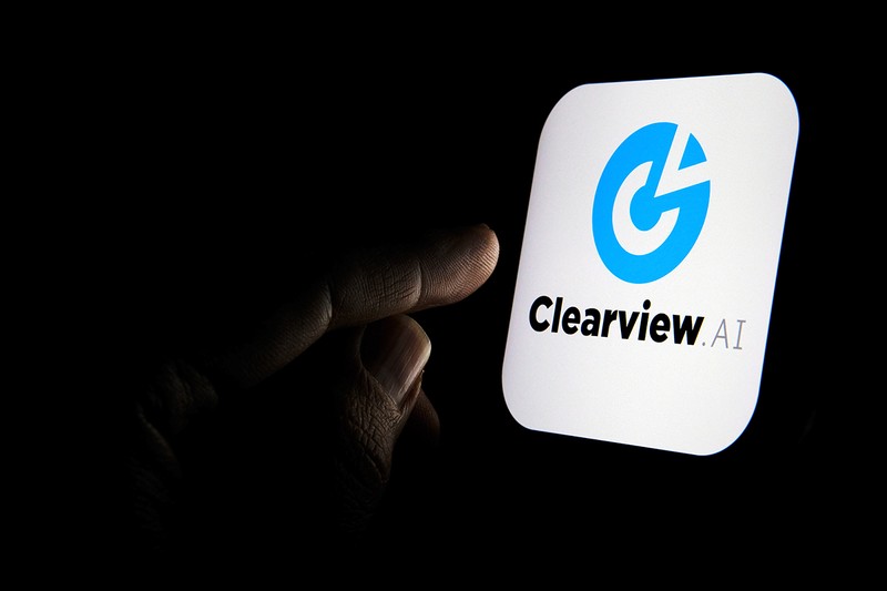 Sigla software-ului de recunoaștere facială Clearview AI. Foto: Shutterstock