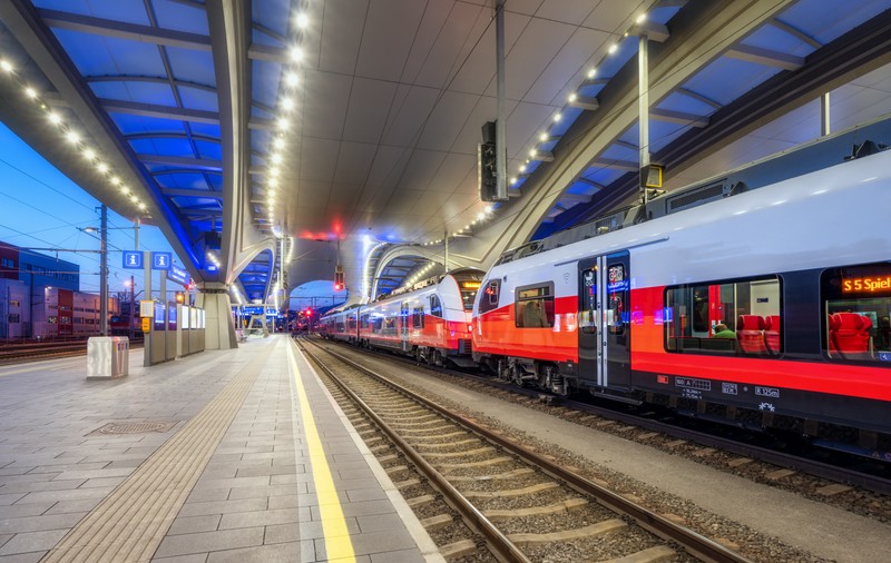 Austria oferă transport public gratuit timp de un an pentru cei care își fac un anumit tatuaj