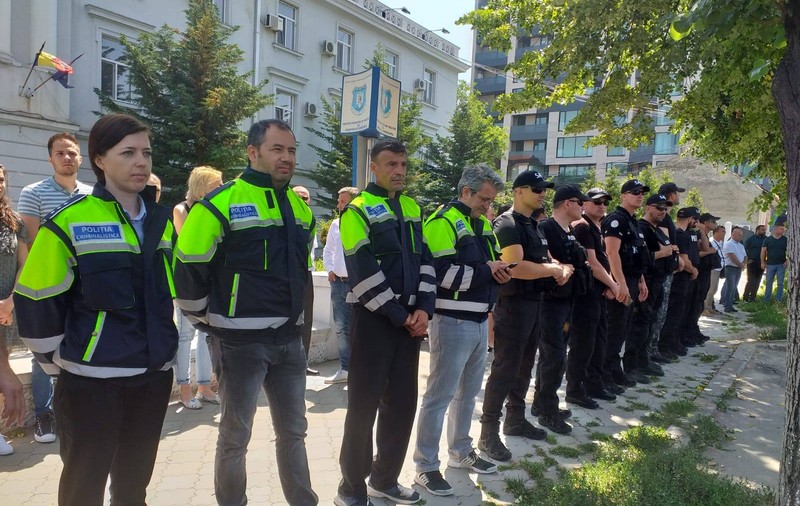 Polițiștii din țară, momente de reculegere pentru colegul lor ucis în Timiș (FOTO & VIDEO)