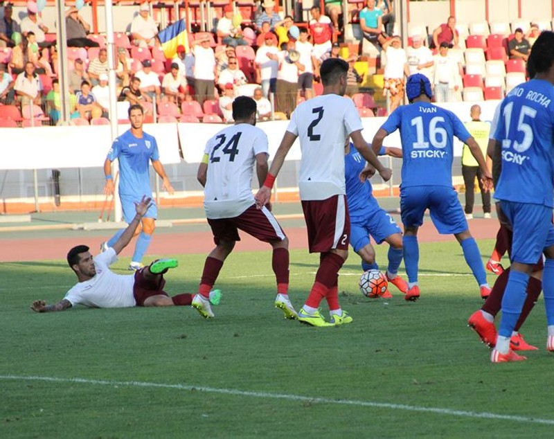 Liga I: FC Voluntari - CSU Craiova 1-2. Oltenii au obţinut primul succes în deplasare, printr-un gol superb reuşit de Vătăjelu. Ilfovenii rămân fără victorie în Liga I