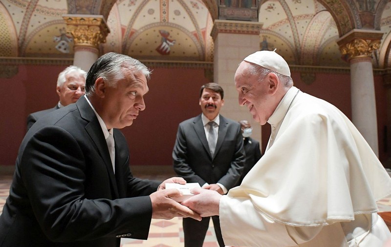 Papa Francisc va vizita Ungaria în aprilie. Migrația și războiul din Ucraina, așteptate să fie principalele subiecte de discuție cu Viktor Orban