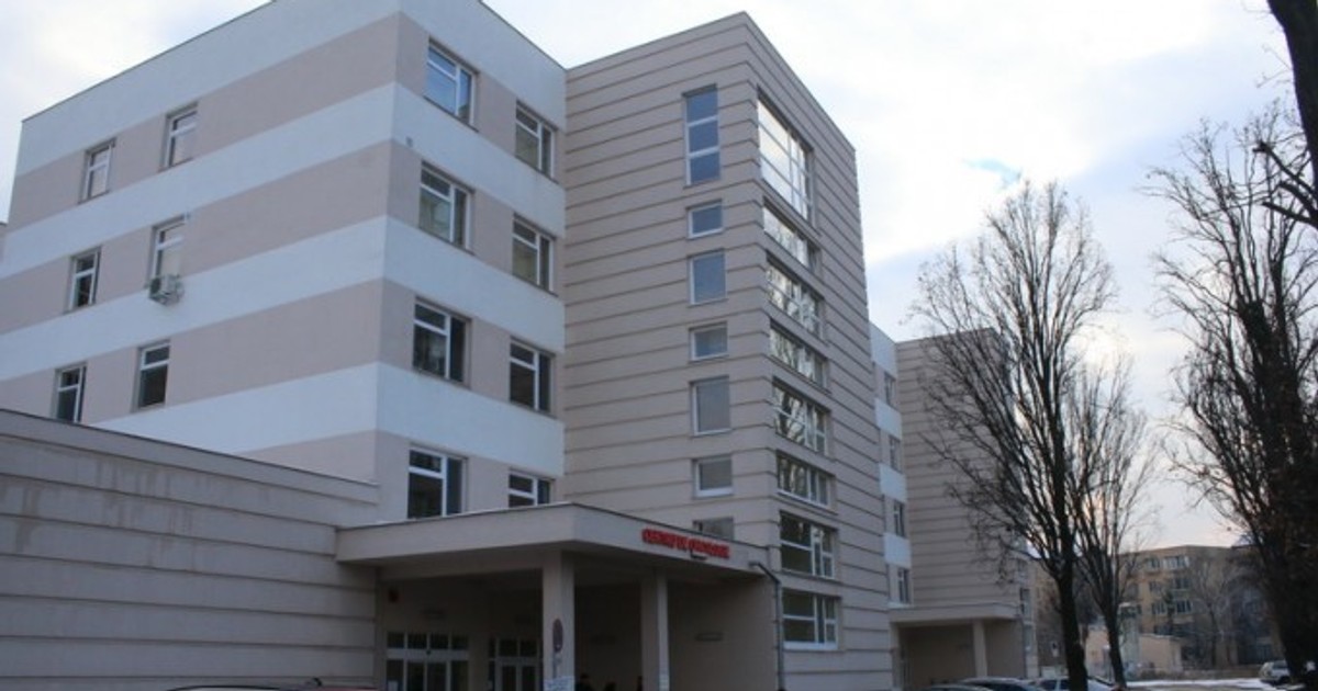 Doi medici de la Spitalul Municipal din Oradea au fost concediați. Cum i-au tratat pe părinții unor bebeluși