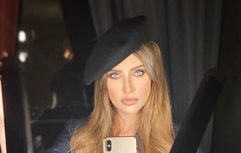 Iulia Albu a sfătuit-o pe Adelina Pestrițu să își editeze mai discret pozele din vacanță. „Este mai mare decât capul ei”