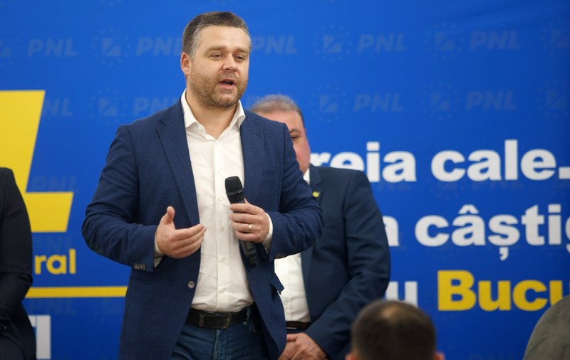Ciprian Ciucu, votat candidatul PNL pentru Primăria Capitalei în ședința liberalilor din București. La ce distanță a fost Stelian Bujduveanu, contracandidatul său