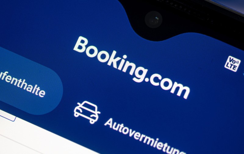 Peste 1.400 de companii hoteliere pregătesc un proces de milioane de dolari împotriva Booking