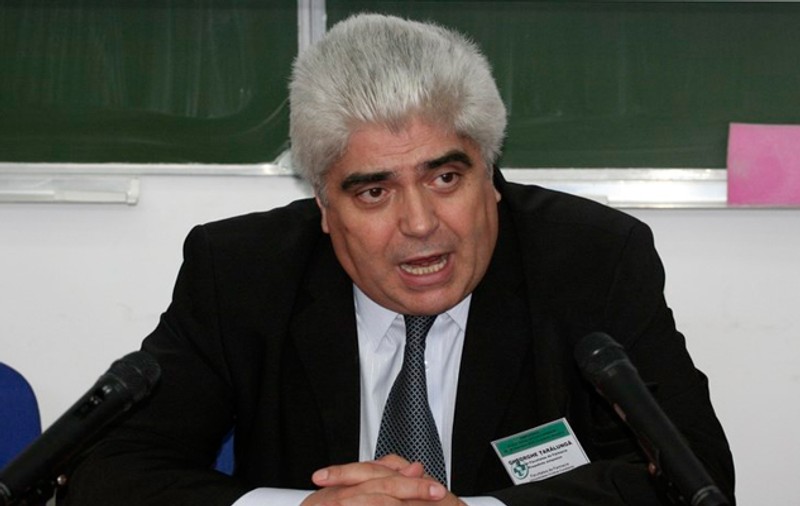 Profesor universitar din Constanța, condamnat la 8 ani de închisoare după ce a luat mită 200 de euro