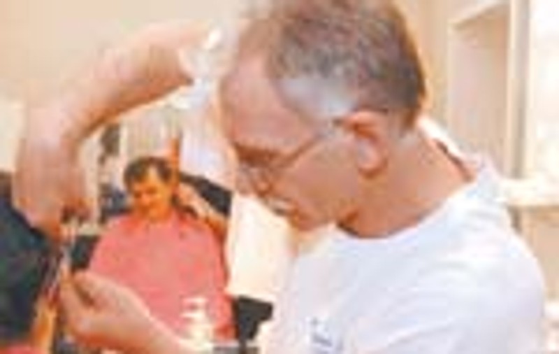 Frizerul castiga 5,8 milioane