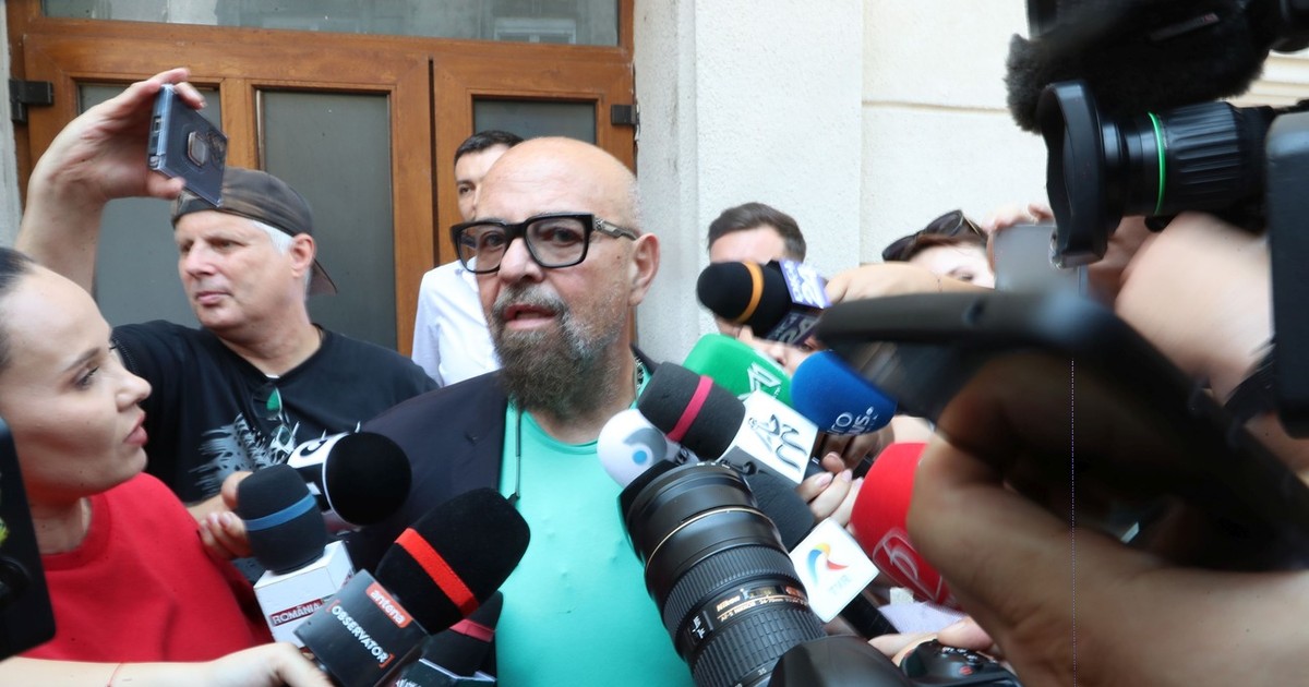 Momentul în care Cristian Popescu Piedone pleacă de la sediul DNA după audierile din 22 iulie