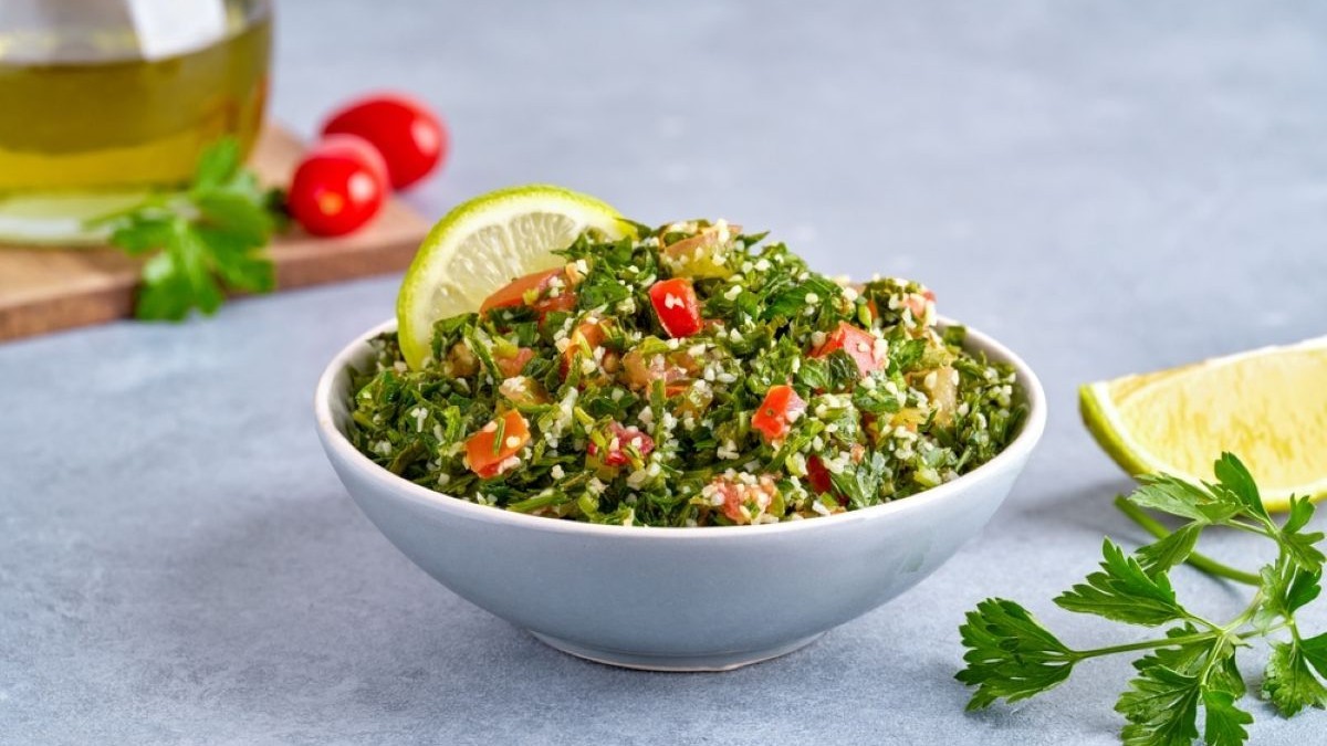 Salată Tabbouleh cu pătrunjel și bulgur
