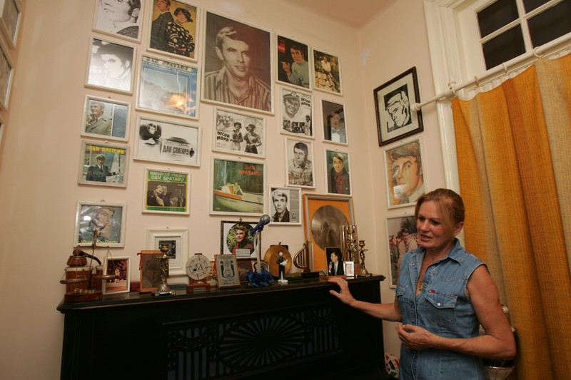 Văduva lui Dan Spătaru are acasă un adevărat altar închinat fostului mare interpret