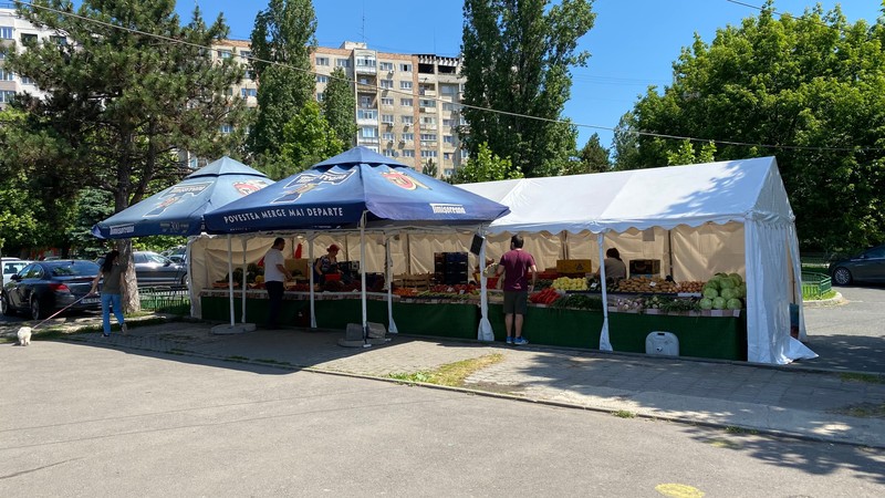 Acesta este singurul comerciant ce are contract cu Administrația Piețelor Sectorului 6