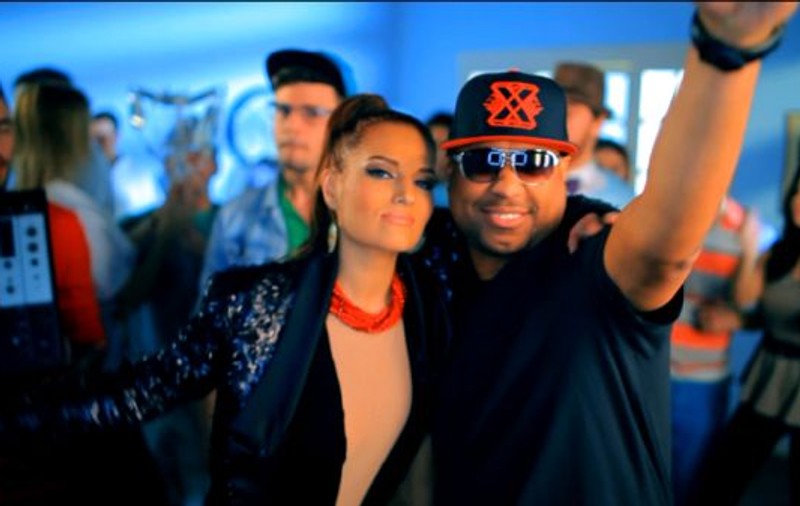 PREMIERĂ LIBERTATEA.RO | LoL Deejays lansează clipul single-ului “Portilla de Bobo”