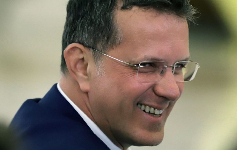 Senator PSD, după demisia ministrului Apărării: „Domnul Moșteanu a probat că este un impostor. A comis o infracțiune”