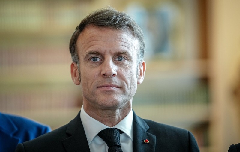 Mesajul lui Emmanuel Macron după moartea lui Alain Delon: „A fost un monument francez”