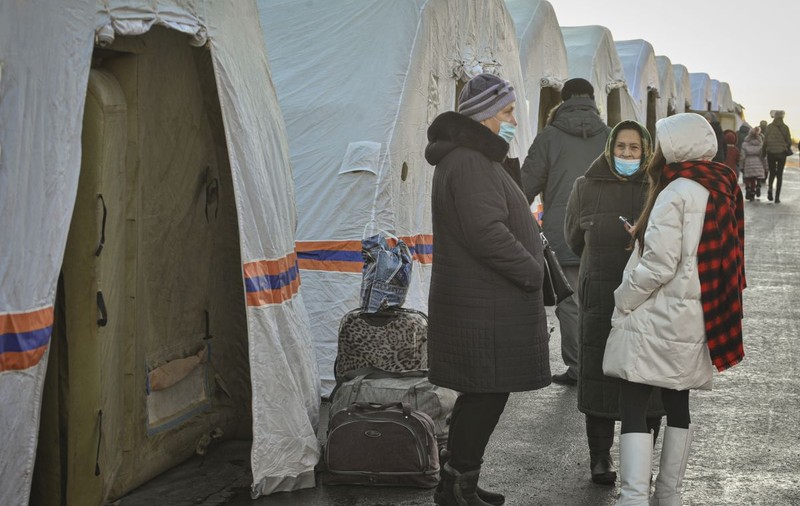 Rămași fără locuri în Rostov, unii refugiați din estul Ucrainei au fost „invitați” în Murmansk-ul subarctic, la 3.000 km distanță, scrie presa ucraineană