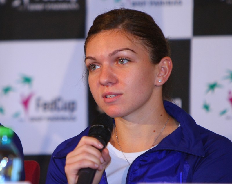 Simona Halep resimte presiunea prezenței președintelui României / GALERIE FOTO
