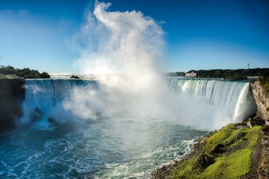 Vedere de la cascada Niagara