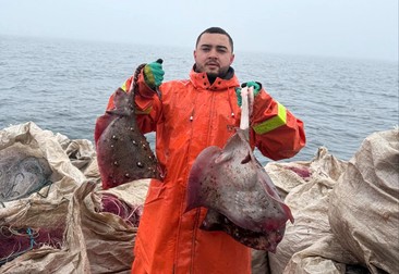Petre Drăgoi se laudă pe Facebook cu capturile pe care le aduce în Piața Obor