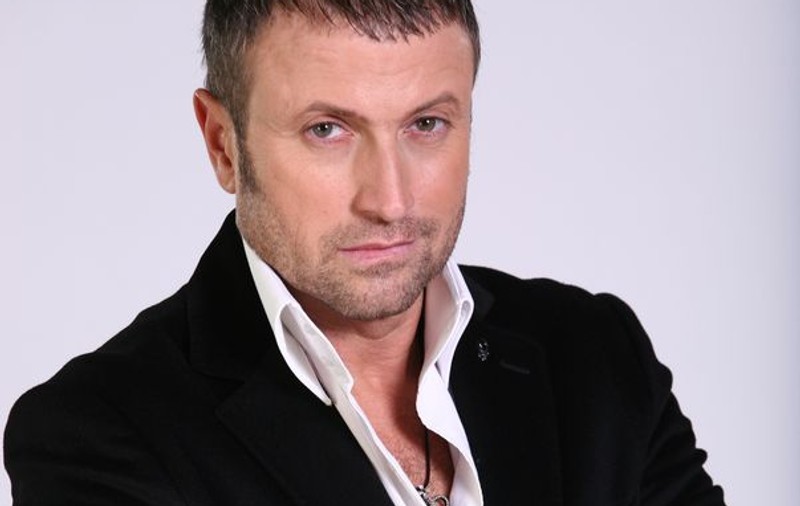 Cătălin Botezatu a făcut portretul femeii perfecte: "Trebuie să fie dotată și să aibă părul lung, dar să nu-l fluture ca o iapă"