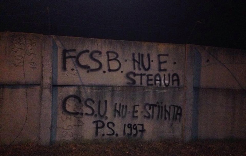 Suporterii "defunctei" FC U au vandalizat stadionul ”Extensiv”! / FOTO