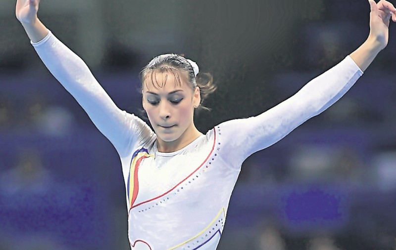 Cătălina Ponor se antrenează, de două săptămâni, la Izvorani