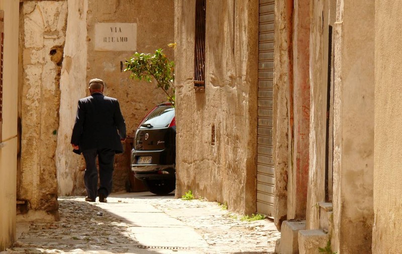 Un pensionar din Italia a rămas fără toți banii din cont după ce a fost declarat mort din greșeală