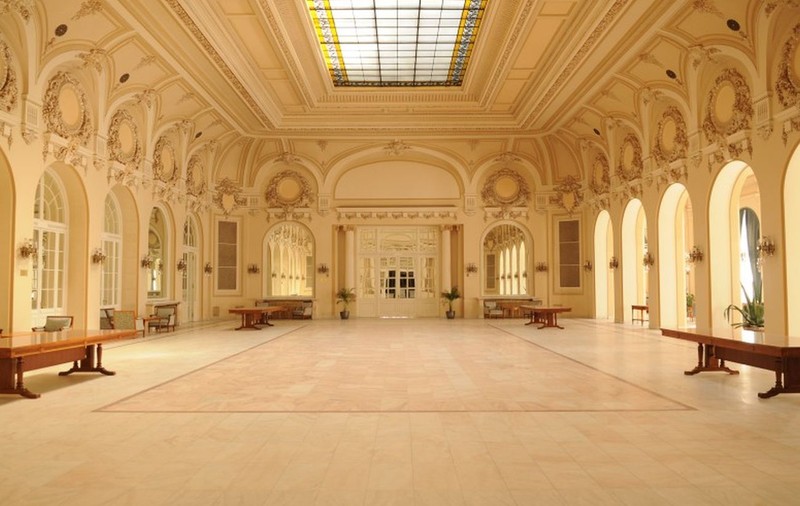 MISTERUL DIN ADÂNCURILE oraşului SINAIA! CE SE ASCUNDE ÎN SUBTERAN este FASCINANT!
