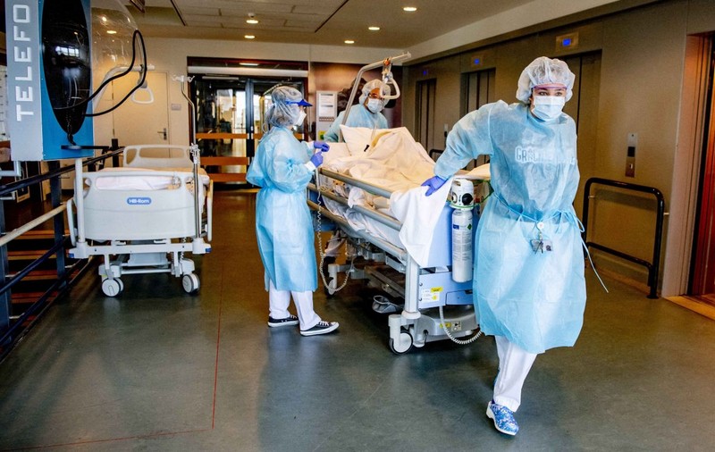 Slovenia nu mai face față noului val de infecții Covid-19 și impune starea de urgenţă pe o perioadă de 30 de zile