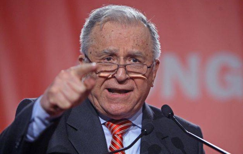 Toţi credeau că s-a retras, însă Ion Iliescu ÎI DĂ O LOVITURĂ DURĂ lui Traian Băsescu