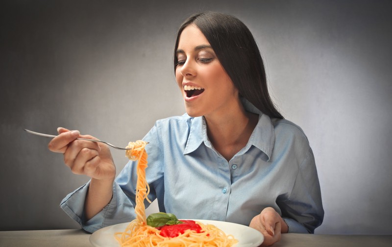 Cum mănânci corect spaghetele. Metoda folosită de toți italienii