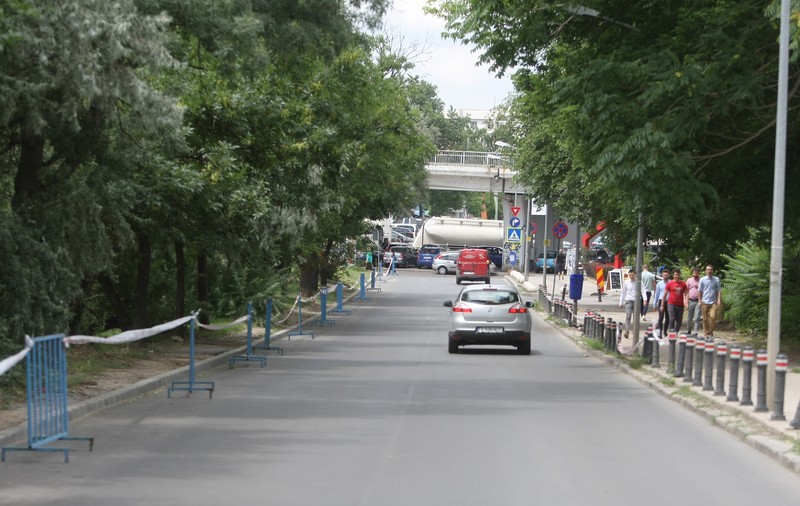#salvatipipera | Noi măsuri în urma campaniei Libertatea: Primăria Sectorului 2 a montat garduri pentru a împiedica parcarea ilegală pe str. Gara Herăstrău