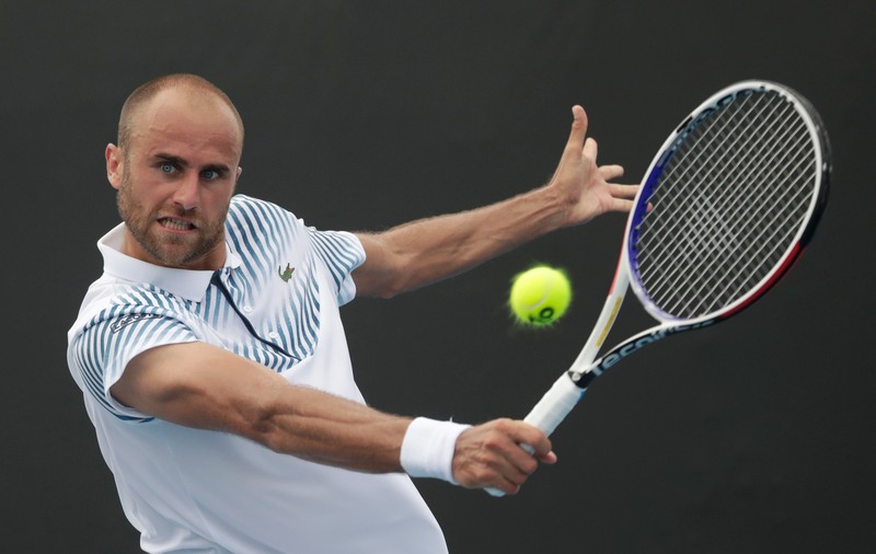 Marius Copil, bătut de Radu Albot, în primul tur la Indian Wells. Rămas fără Andrei Pavel, arădeanul a luat-o la vale