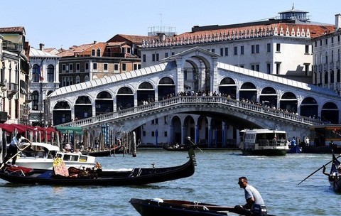 O turistă a plătit 72 de euro la o cafenea din Piața San Marco, Veneția. Sursă foto: Profimedia.