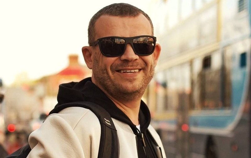În ce condiții s-ar întoarce Tataee de la B.U.G. Mafia în țară. Artistul și familia lui s-au mutat în Spania. „Asta cred că ar fi o treabă de făcut”
