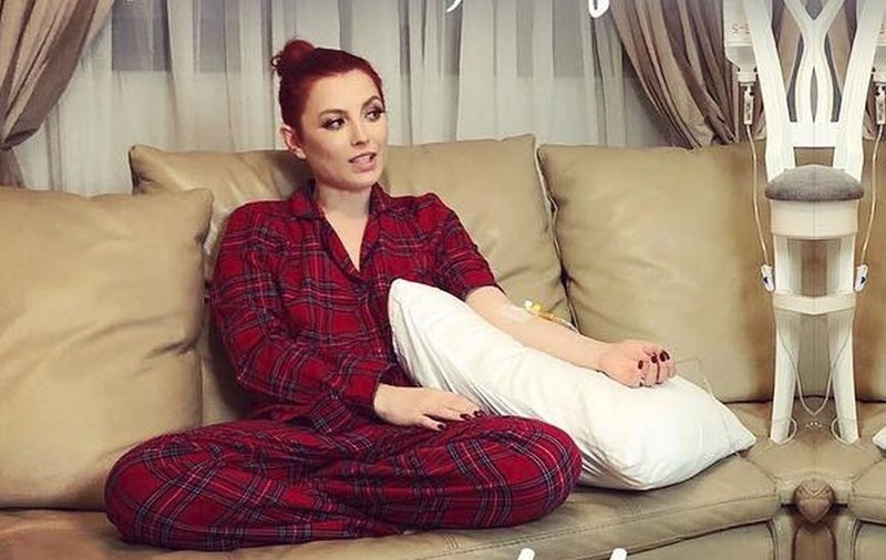 Elena Gheorghe a ajuns pe perfuzii din cauza problemelor de sănătate. “Am luat un virus”
