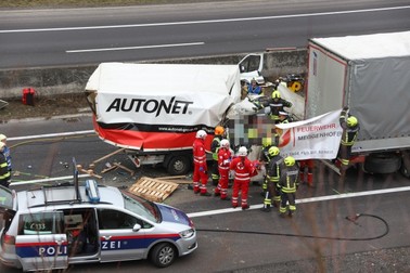 Un român mort și un altul grav rănit într-un accident în Austria