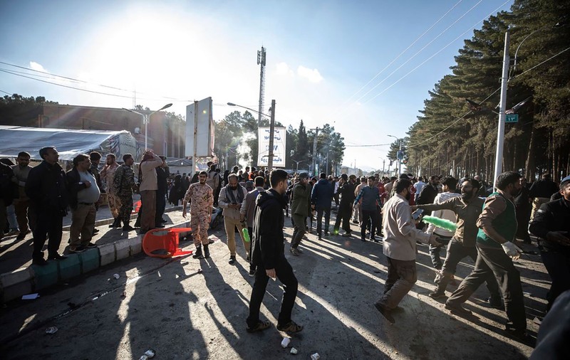 Cel puțin 103 morți în Iran după două explozii, în timpul comemorării generalului Soleimani, ucis de trupele americane. Autoritățile acuză „atacuri teroriste”