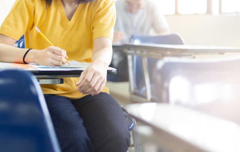 Proba la limba maternă la Bacalaureatul de toamnă are loc astăzi