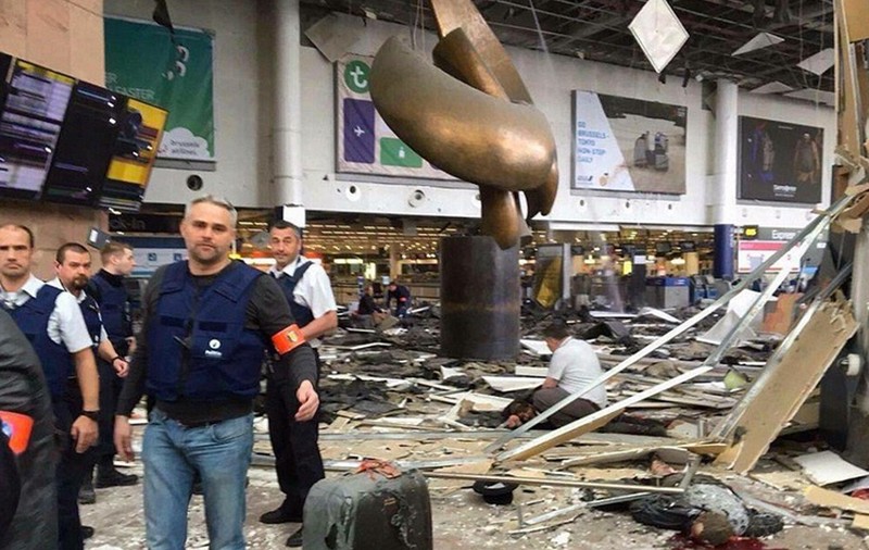 ATENTATE BRUXELLES | Aeroportul Zaventem rămâne închis. Marți se vor efectua teste importante