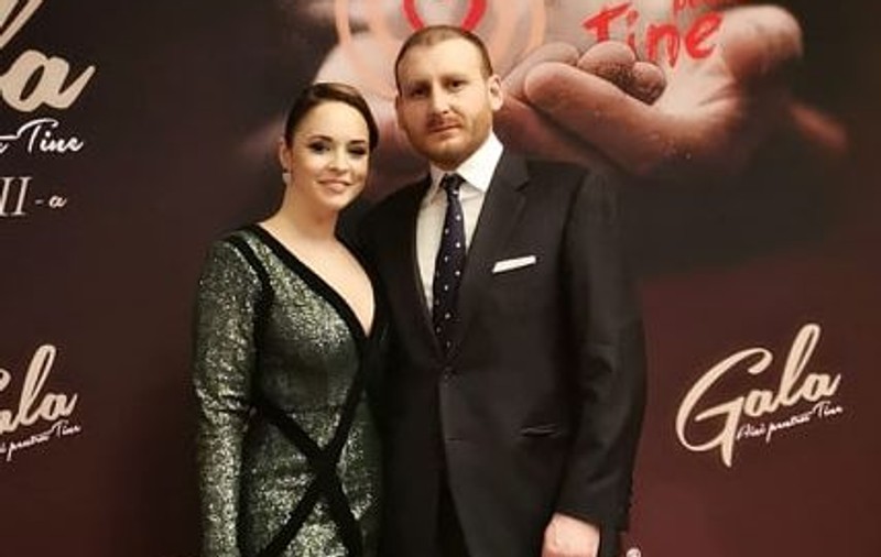Andreea Marin, despre ipostazele sexy în care se pozează. „Mă simt iubită și iubesc”
