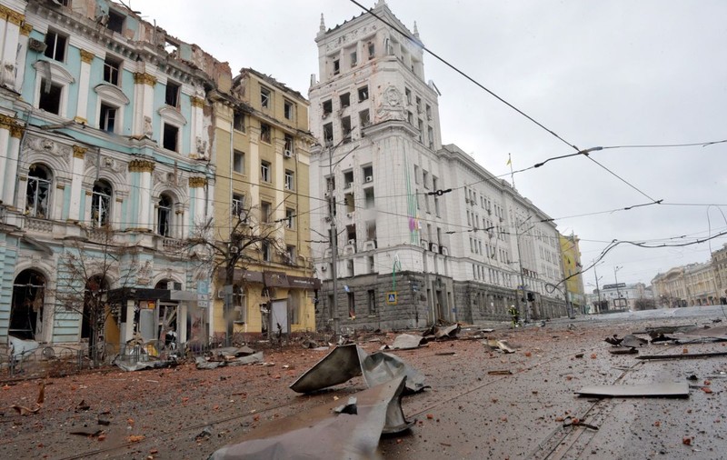 LIVETEXT Război în Ucraina, ziua 7 | Rușii au cucerit Herson, primul oraș important de la începerea războiului. Bombardamente puternice în Harkov