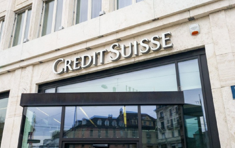 Căderea sectorului bancar elvețian continuă după falimentul Credit Suisse: concedieri și recul față de gloria de odinioară