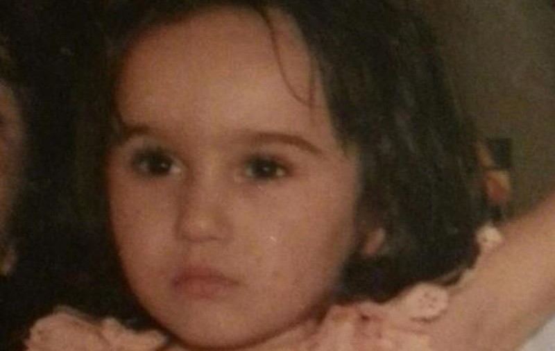 DRĂGĂLAȘA asta MICĂ E O BRUNETĂ BUNĂ de TOT de la NOI! FATĂ de FATĂ! | FOTO