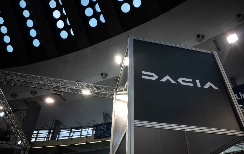 Dacia, tot mai puțin românească: noua Dacia Striker va fi produsă doar în Turcia, după ce modelele Logan și Sandero au fost mutate în Maroc, iar Spring se face în China